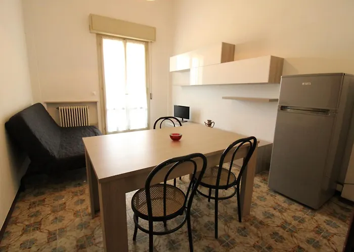 19 Igea Marina Bilocale Sul Mare Lägenhet