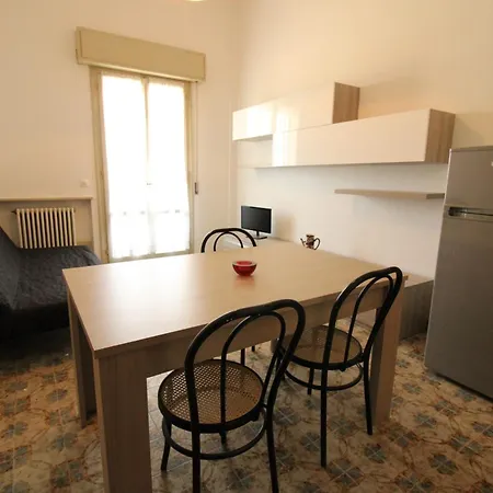 19 Igea Marina Bilocale Sul Mare Appartamento